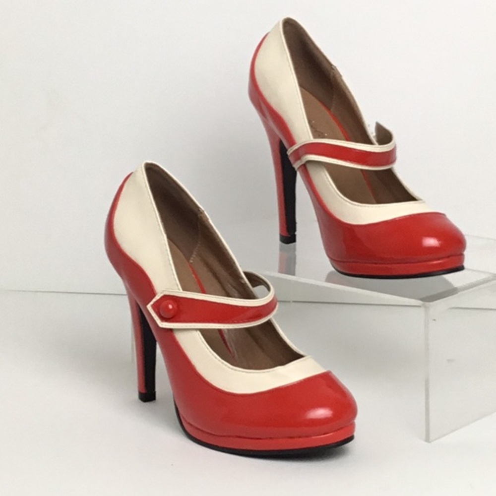 Modesto Red and White Retro Heels Women Size 6 New
